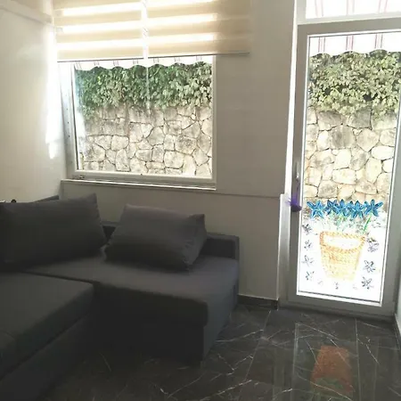 Sunny Paradise, Center Of * Split